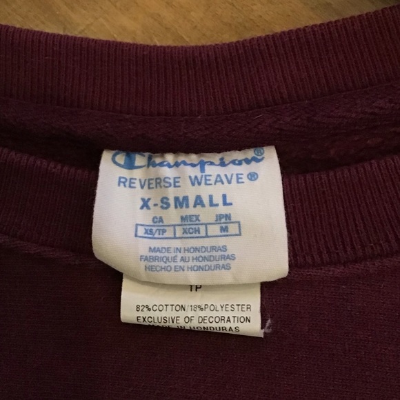 Girls Champion maroon sweatshirt - Picture 3 of 3